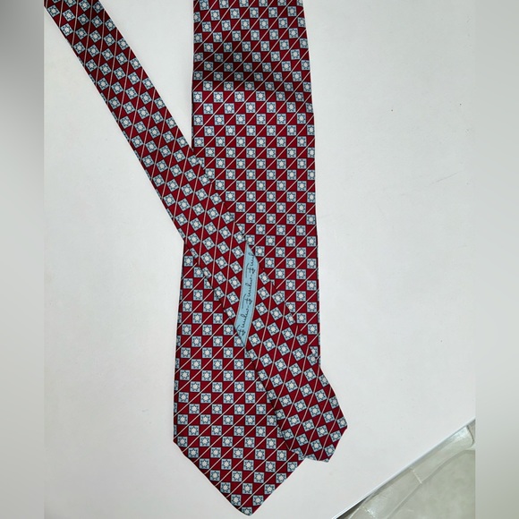 Emilio Pucci 100% silk tie - Picture 3 of 3